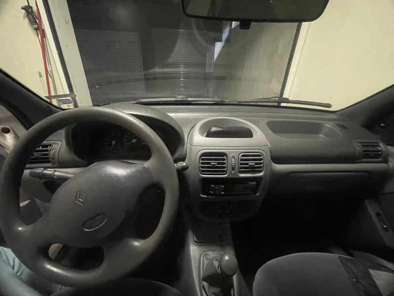 Renault Clio, снимка 9 - Автомобили и джипове - 47546870