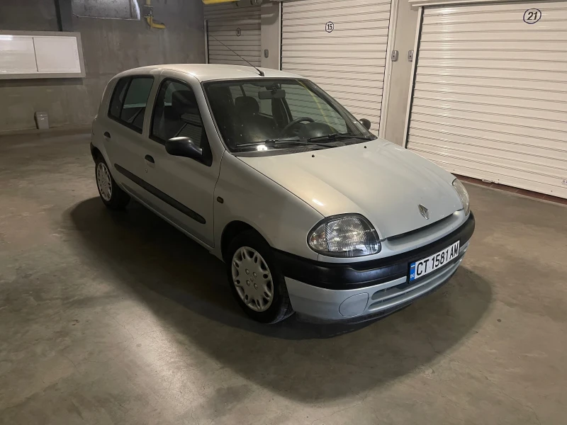 Renault Clio, снимка 5 - Автомобили и джипове - 47546870