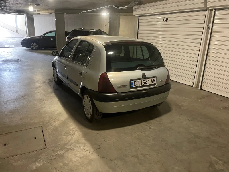 Renault Clio, снимка 3 - Автомобили и джипове - 47546870