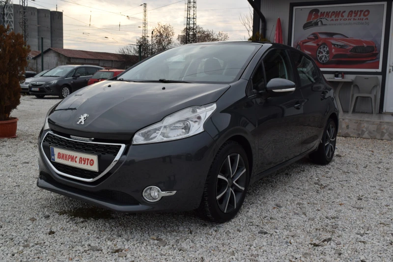 Peugeot 208 1.4 hdi* навигация* камера, снимка 3 - Автомобили и джипове - 48162763