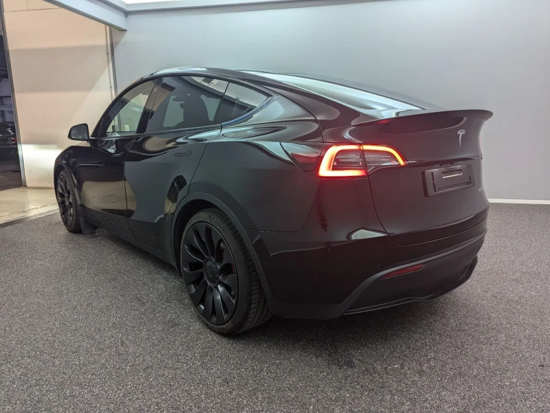 Tesla Model Y Performance Dual motor , снимка 4 - Автомобили и джипове - 48381865