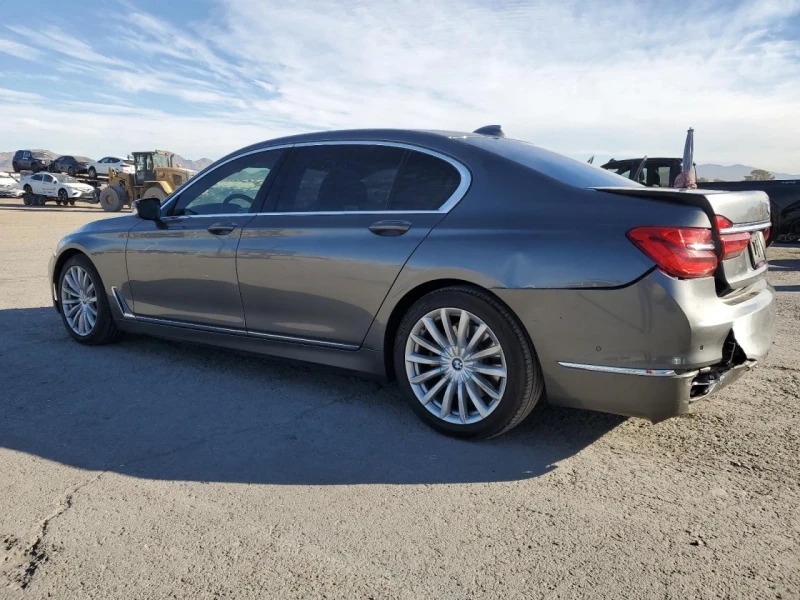 BMW 740, снимка 2 - Автомобили и джипове - 49378336