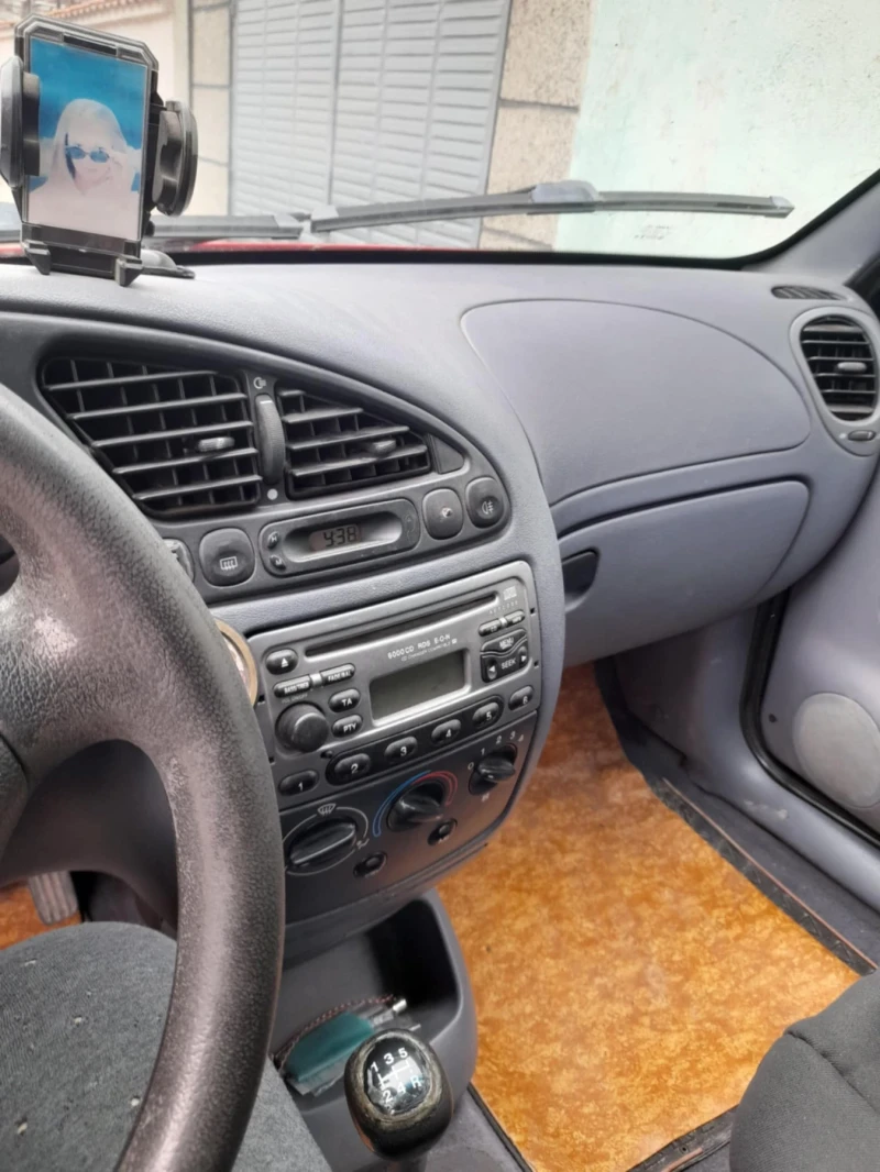 Ford Fiesta, снимка 8 - Автомобили и джипове - 49523416