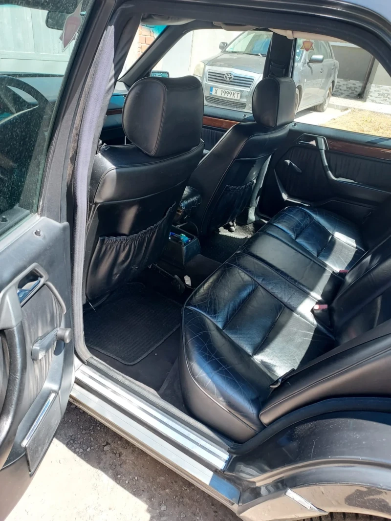 Mercedes-Benz 124, снимка 9 - Автомобили и джипове - 50010634