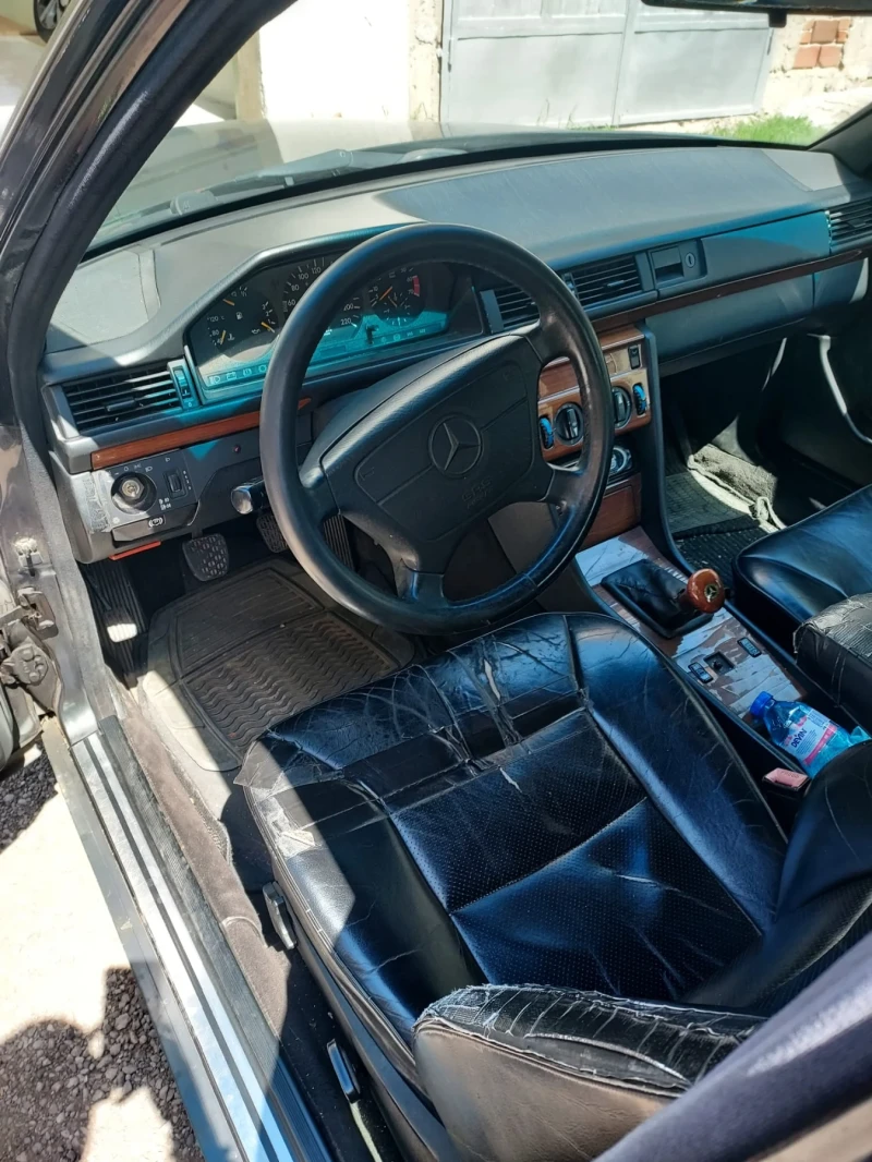 Mercedes-Benz 124, снимка 6 - Автомобили и джипове - 50010634