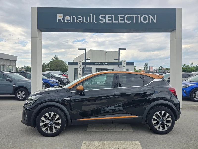 Renault Captur 1.6i Plug-In Hybrid, снимка 3 - Автомобили и джипове - 50480693