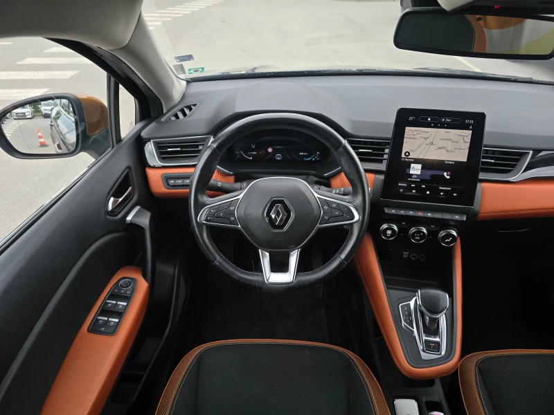 Renault Captur 1.6i Plug-In Hybrid, снимка 10 - Автомобили и джипове - 50480693