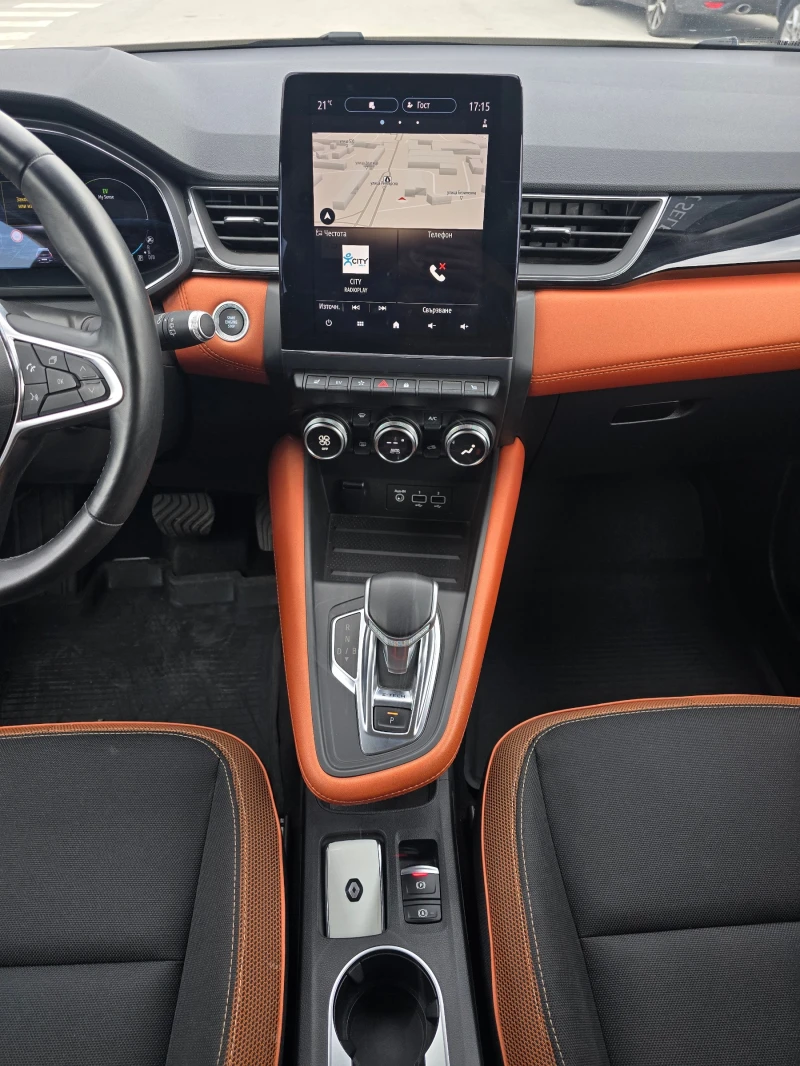 Renault Captur 1.6i Plug-In Hybrid, снимка 9 - Автомобили и джипове - 50480693