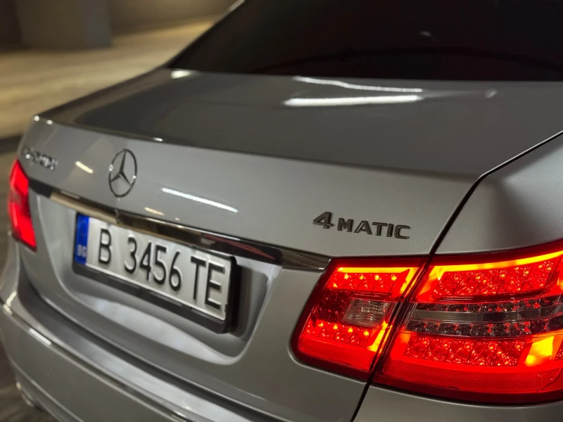 Mercedes-Benz E 350 Avantgarde/ 4 Matic/ BlueEfficiency/ Distronic, снимка 8 - Автомобили и джипове - 52427234