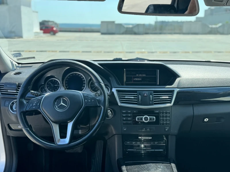 Mercedes-Benz E 350 Avantgarde/ 4 Matic/ BlueEfficiency/ Distronic, снимка 10 - Автомобили и джипове - 52427234
