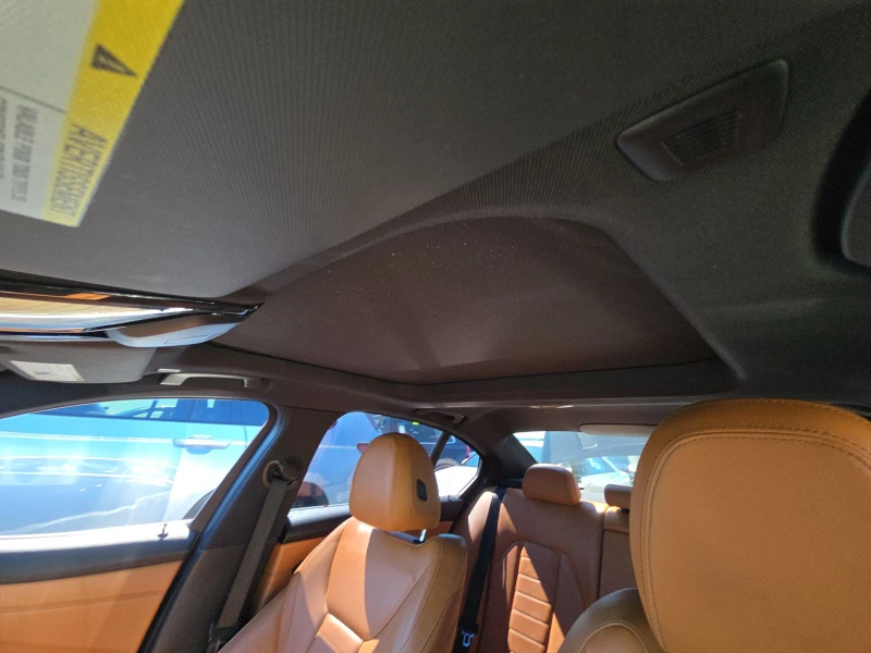 BMW 330 M-pkg* Xdrive* Blind Spot* AMBIENT LIGHTIN* Подгре, снимка 11 - Автомобили и джипове - 52317674