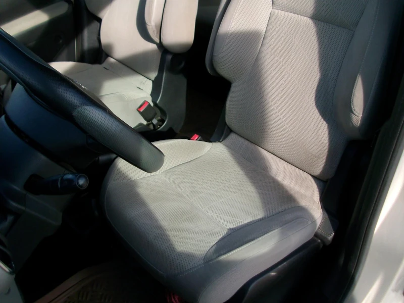 Peugeot Partner 1.6 HDI , снимка 10 - Автомобили и джипове - 52548527