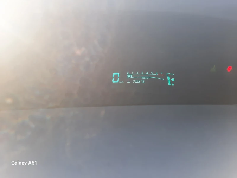 Toyota Yaris 1000 куб. Бензин, КЛИМАТИК , снимка 14 - Автомобили и джипове - 52634513