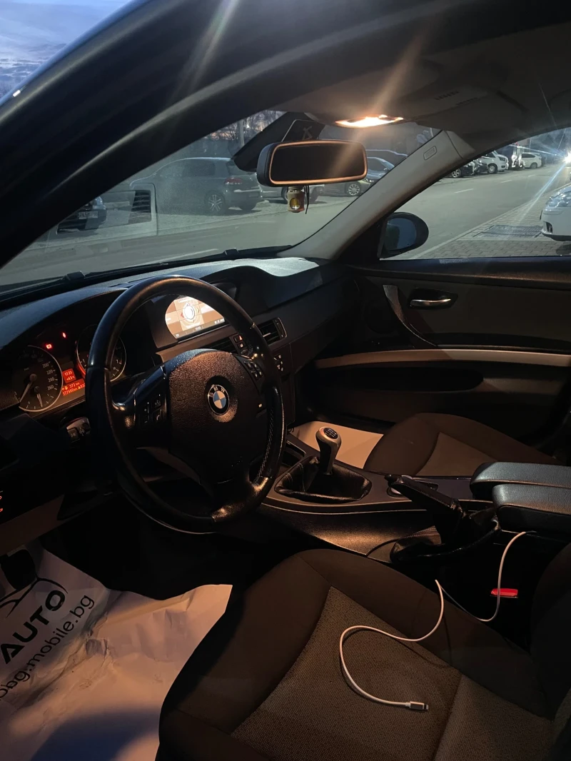 BMW 318, снимка 7 - Автомобили и джипове - 52645387