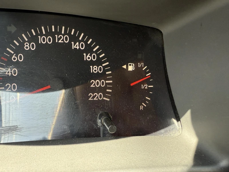 Toyota Corolla D4D 90 К.С., снимка 12 - Автомобили и джипове - 52662799