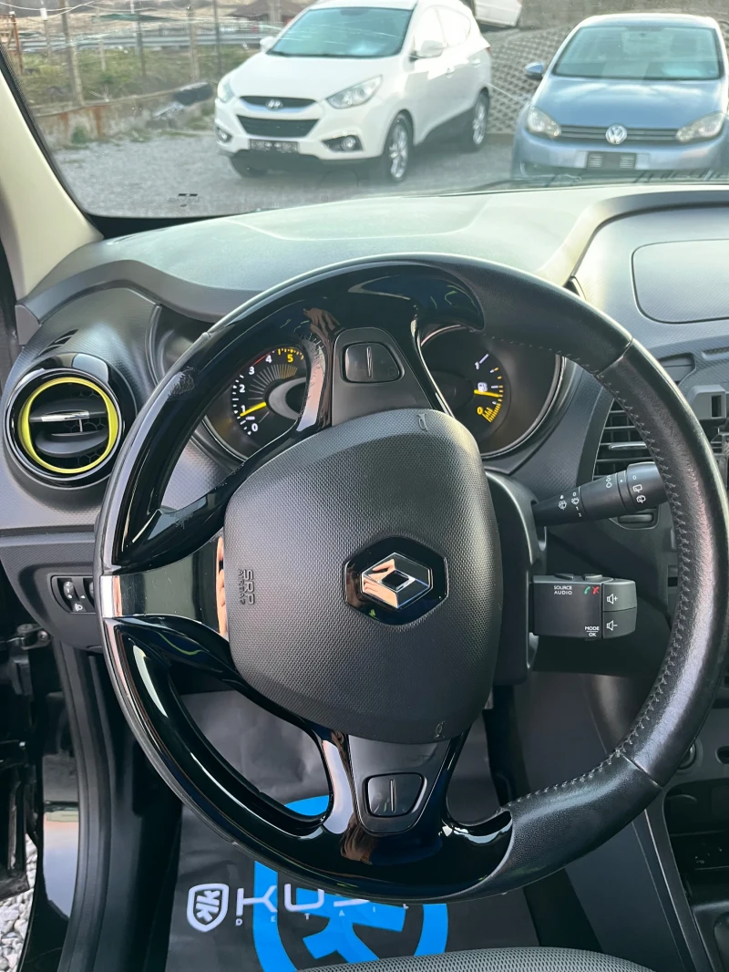 Renault Captur Renault Captur 1.5dci 90hp Keyless Navi LED, снимка 11 - Автомобили и джипове - 52729075