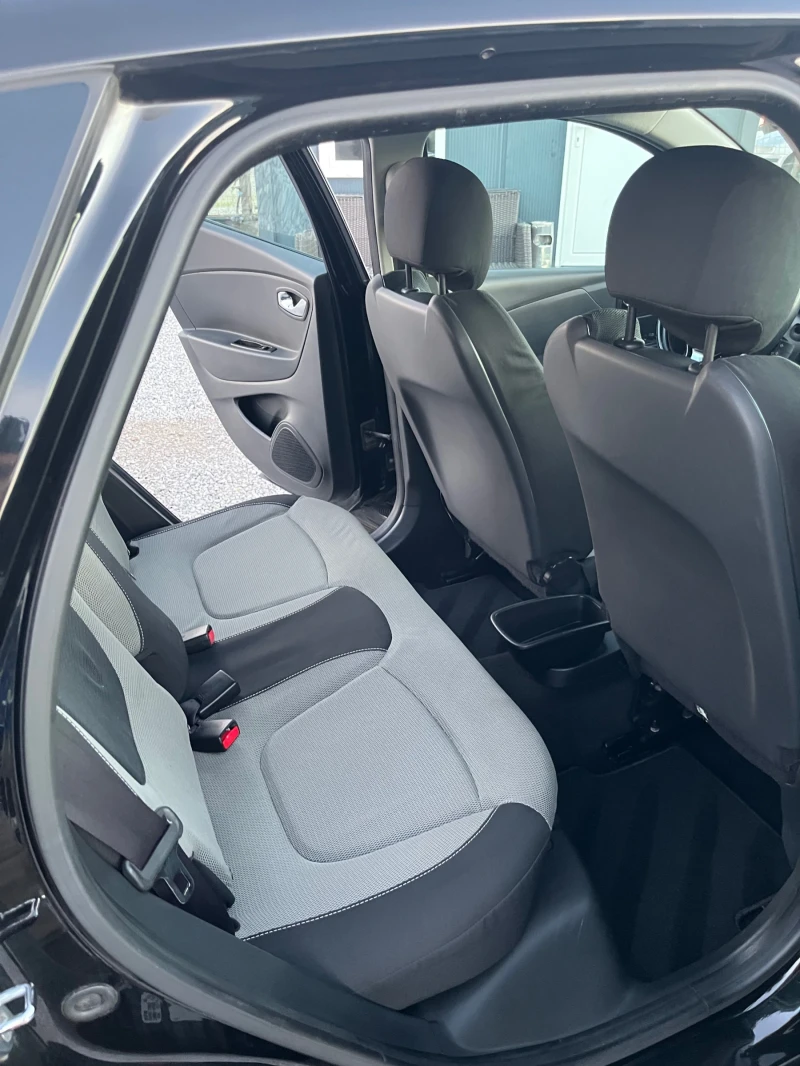 Renault Captur Renault Captur 1.5dci 90hp Keyless Navi LED, снимка 12 - Автомобили и джипове - 52729075