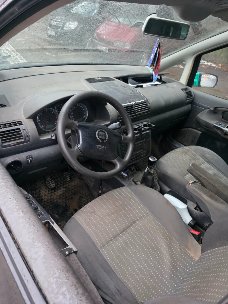 Seat Alhambra 1.9 TDI 116 кс, снимка 6 - Автомобили и джипове - 53058476