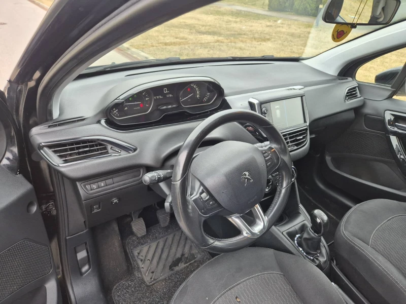 Peugeot 208 Peugeot 208 1.2VTI GPL EURO 6B, снимка 9 - Автомобили и джипове - 53224235