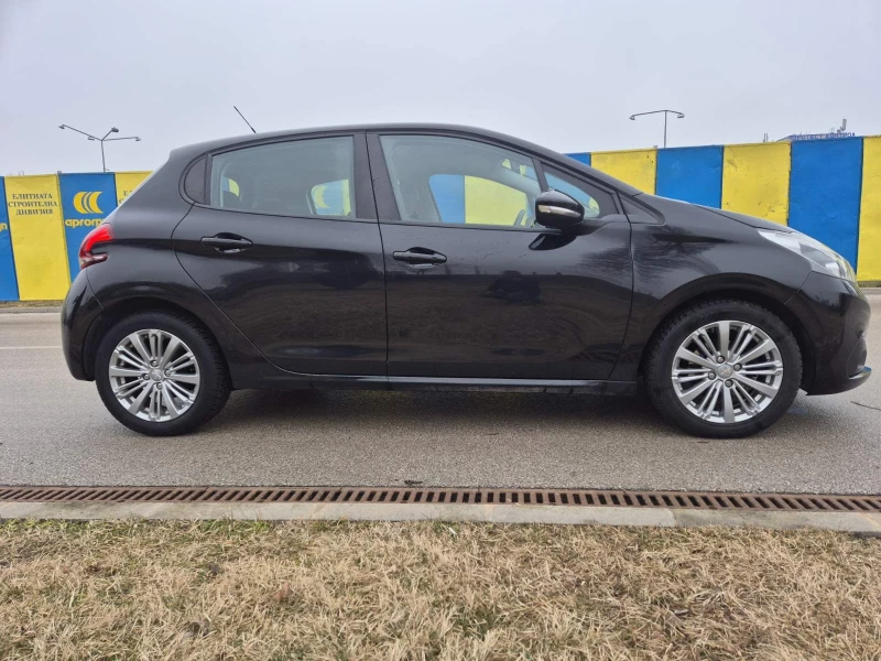 Peugeot 208 Peugeot 208 1.2VTI GPL EURO 6B, снимка 3 - Автомобили и джипове - 53224235