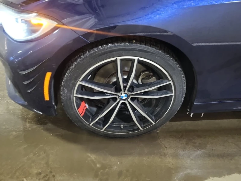 BMW 330 M-Sport xDrive * CARFAX * БЕЗ ПЪРВОНАЧАЛНА ВНОСКА, снимка 15 - Автомобили и джипове - 53238603