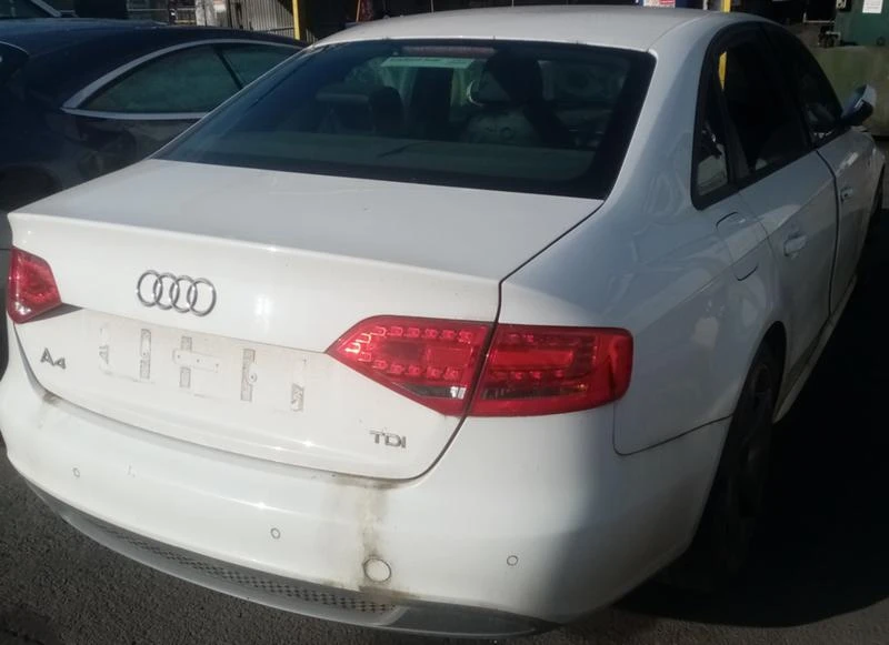 Audi A4 2010 2.0C.R.ЧАСТИ, снимка 5 - Автомобили и джипове - 21466729