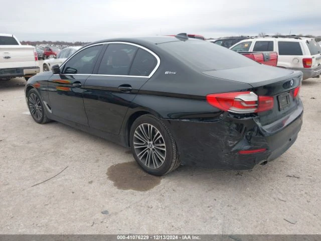 BMW 530E E IPERFORMANCE, Налична сервизна, минимална щета!, снимка 6 - Автомобили и джипове - 48813315