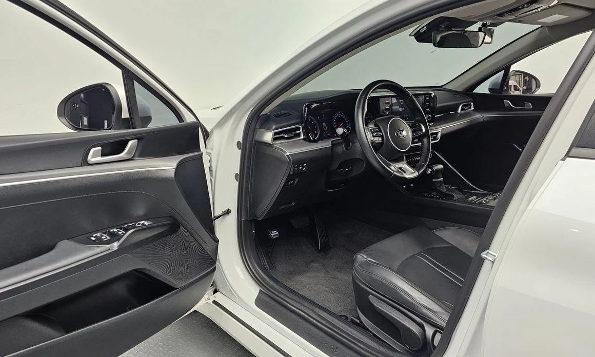 Kia K5 2.0 LPG Strandard * НАЙ-ДОБРА ЦЕНА В БЪЛГАРИЯ*  - изображение 9