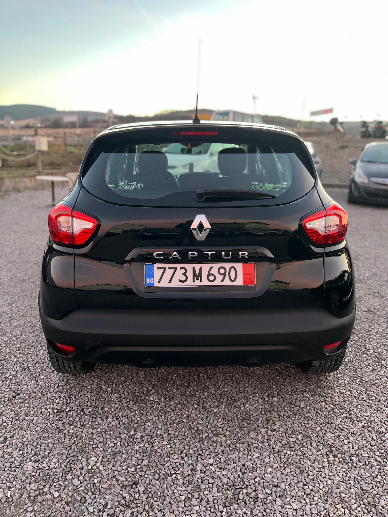 Renault Captur Renault Captur 1.5dci 90hp Keyless Navi LED | Mobile.bg   5