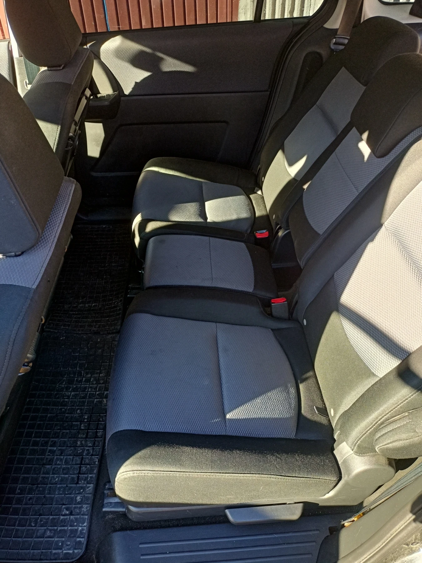 Mazda 5  - изображение 9