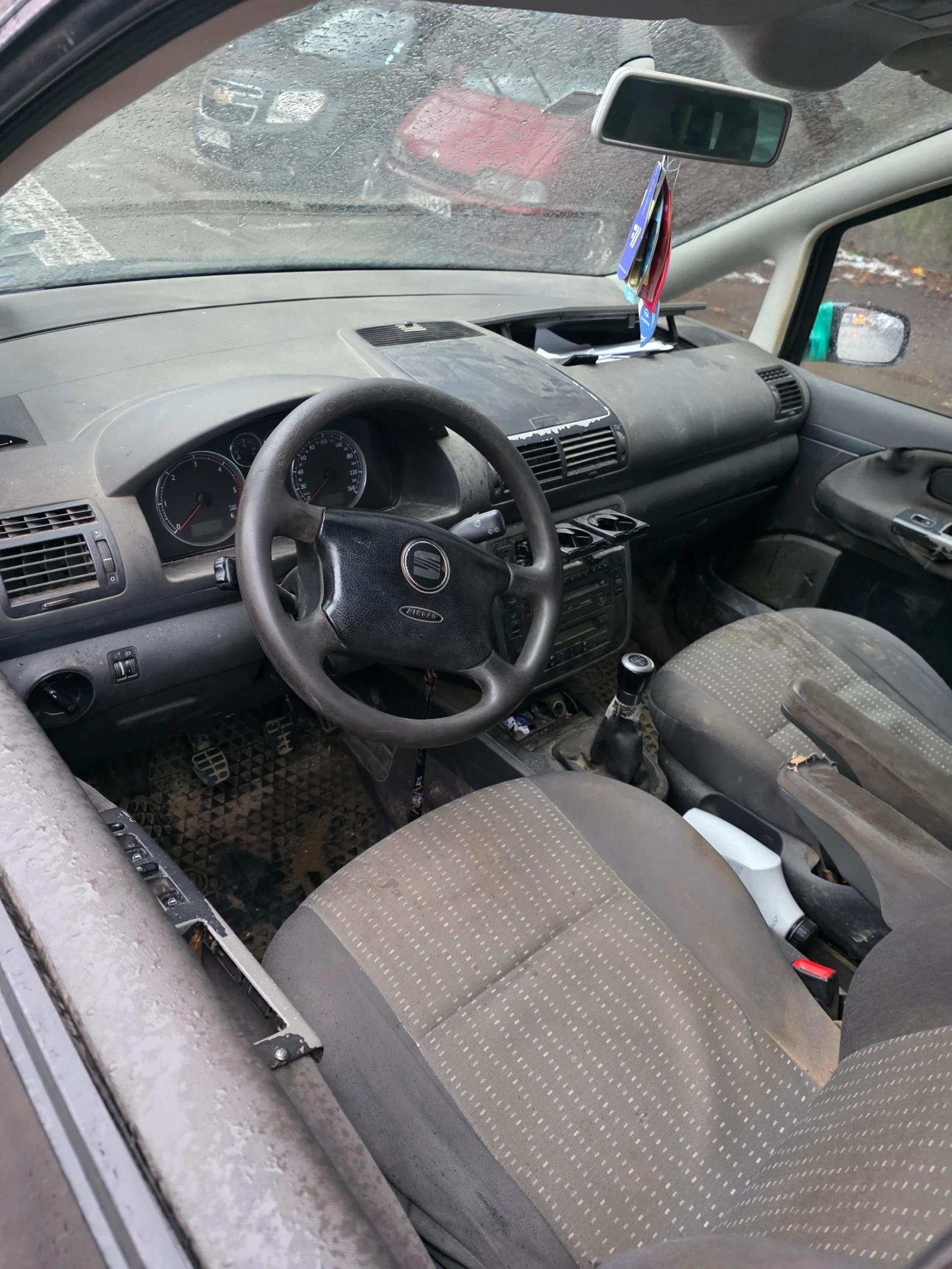 Seat Alhambra 1.9 TDI 116 кс - изображение 6