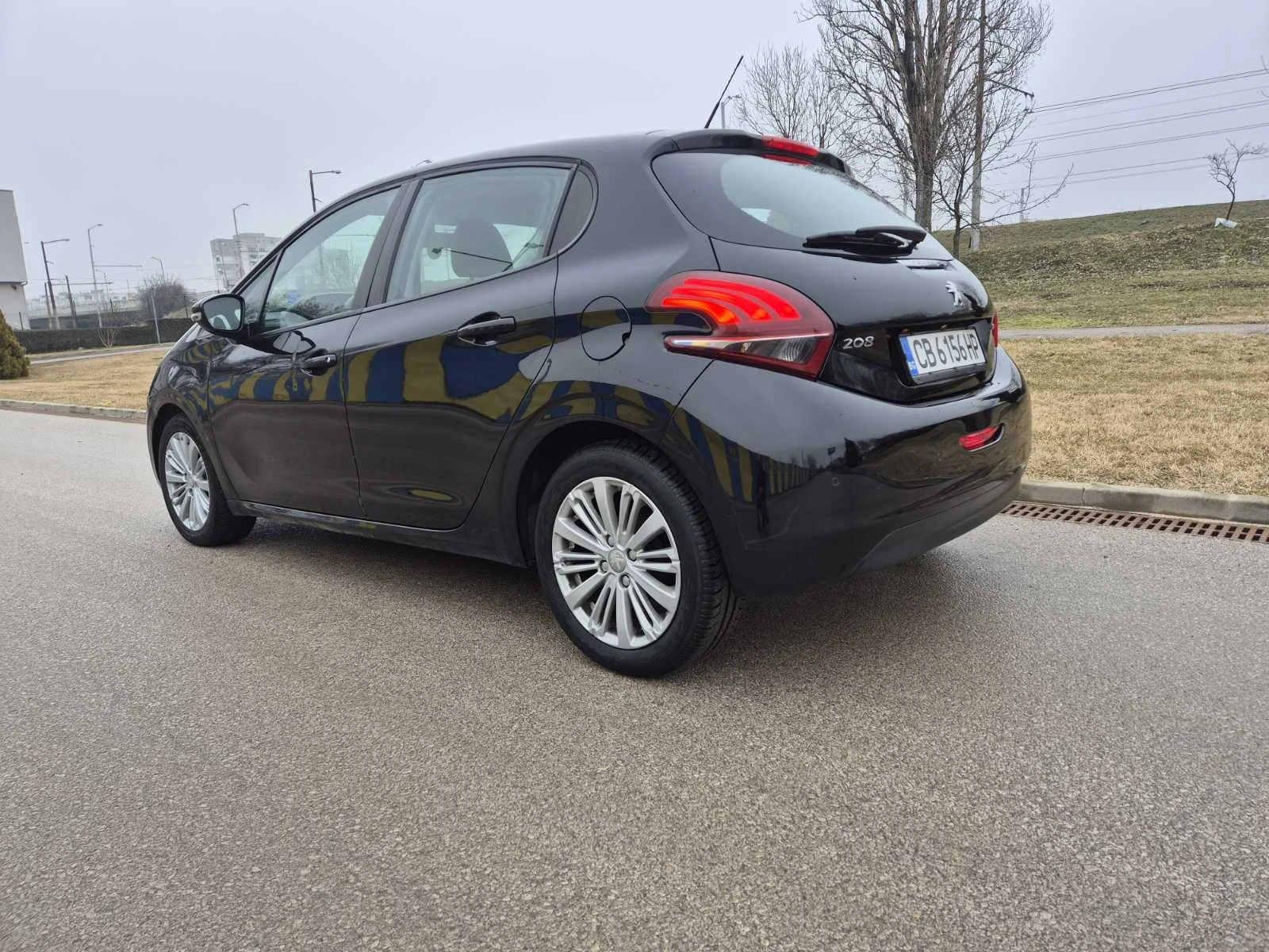 Peugeot 208 Peugeot 208 1.2VTI GPL EURO 6B - изображение 6