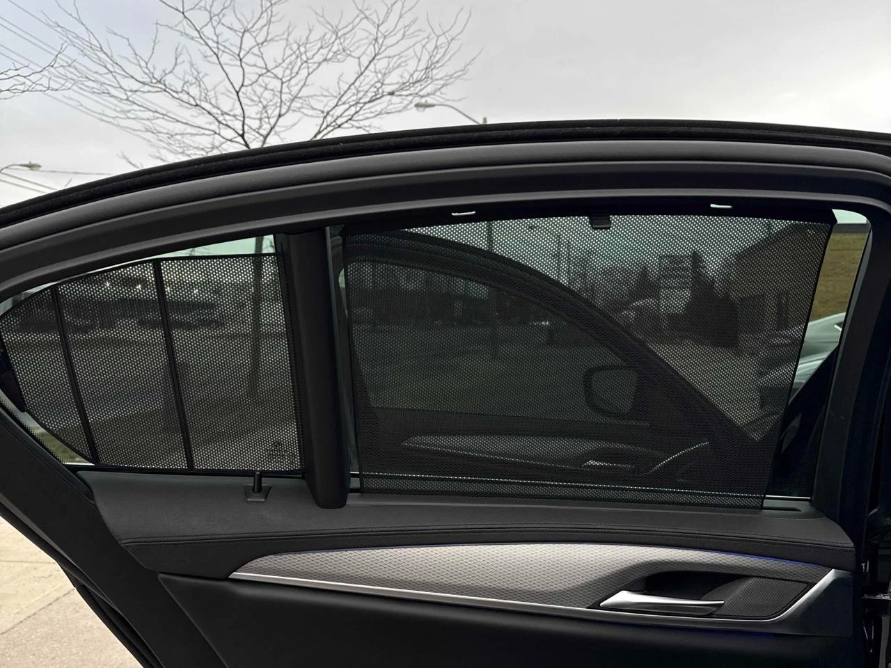 BMW 530 Mpack* Обдух* 360* масаж* H&K* Подгрев, снимка 11 - Автомобили и джипове - 53858570