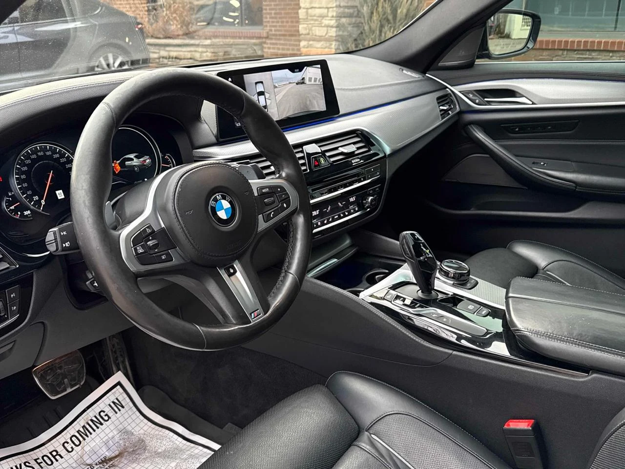 BMW 530 Mpack* Обдух* 360* масаж* H&K* Подгрев, снимка 5 - Автомобили и джипове - 53858570