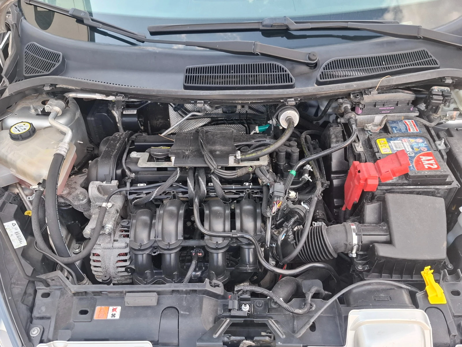 Ford Fiesta 1.4i/Клима/ГазИнж, снимка 14 - Автомобили и джипове - 53862598