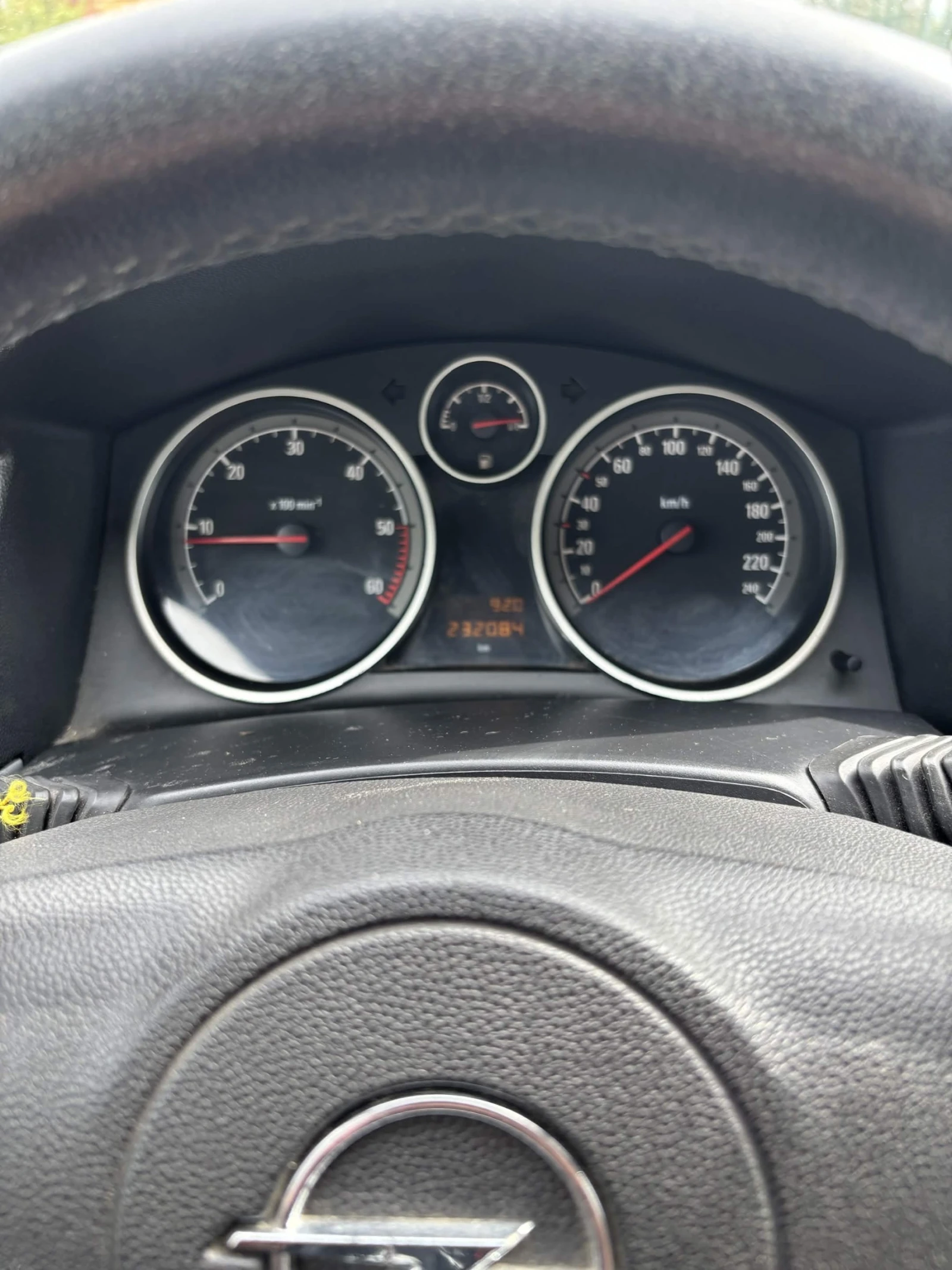 Opel Astra GTC, снимка 8 - Автомобили и джипове - 54319481