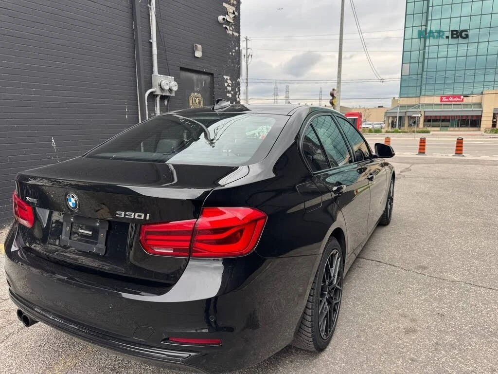 BMW 330 xDrive* АвтоКредит* (ЦЕНА ДО БГ), снимка 9 - Автомобили и джипове - 54630340