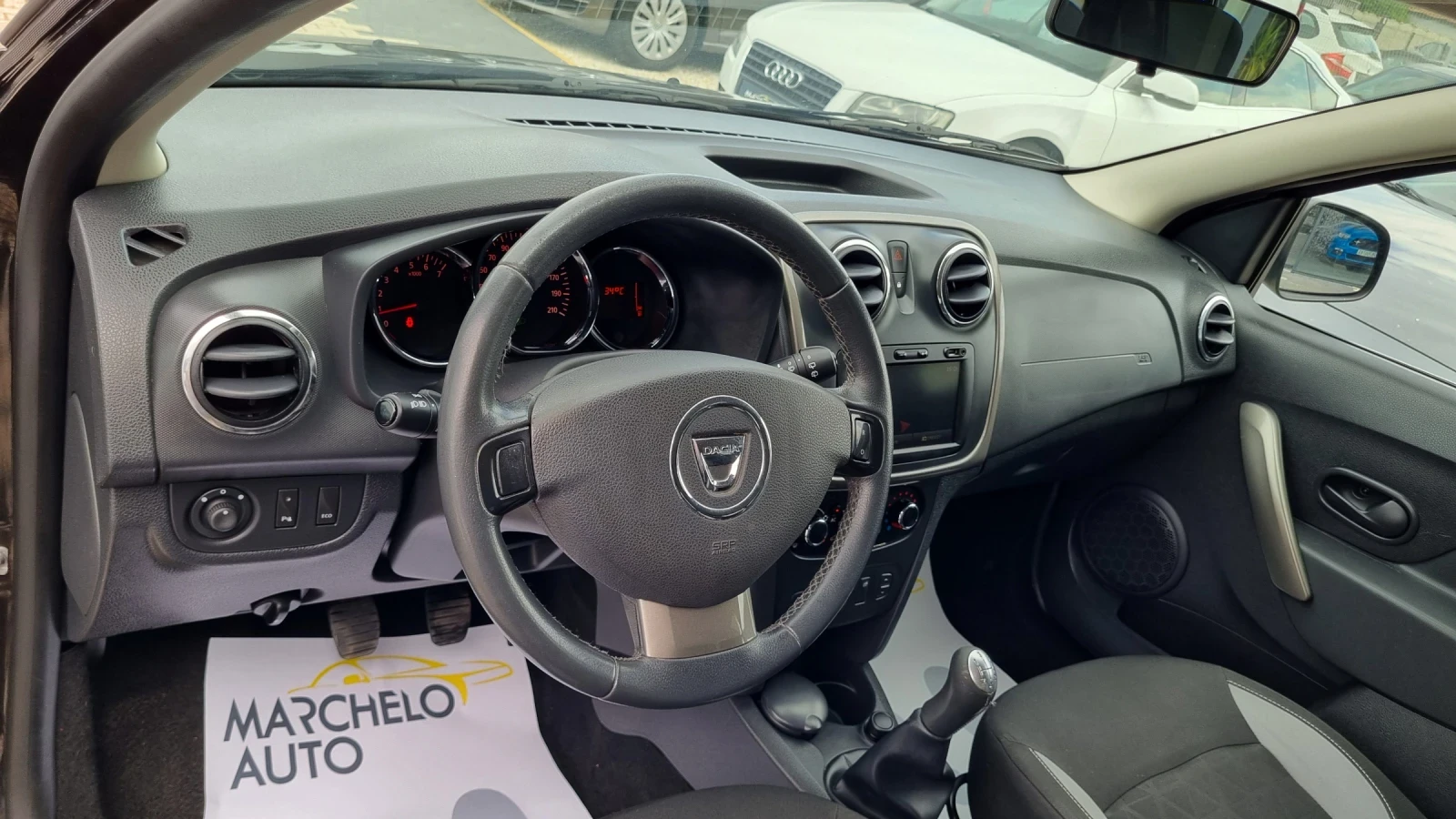 Dacia Sandero 1.5 d, снимка 8 - Автомобили и джипове - 55033697