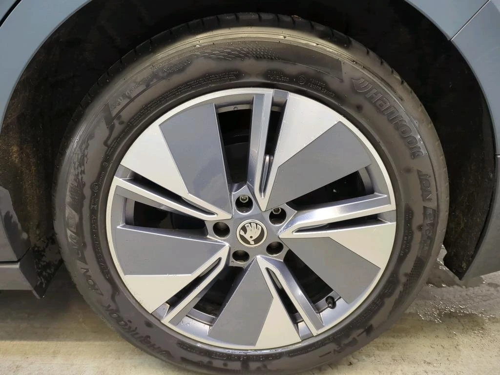Skoda Enyaq iV 60, снимка 14 - Автомобили и джипове - 55411095