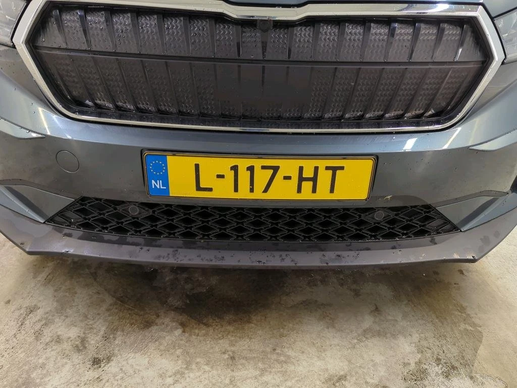 Skoda Enyaq iV 60, снимка 13 - Автомобили и джипове - 55411095