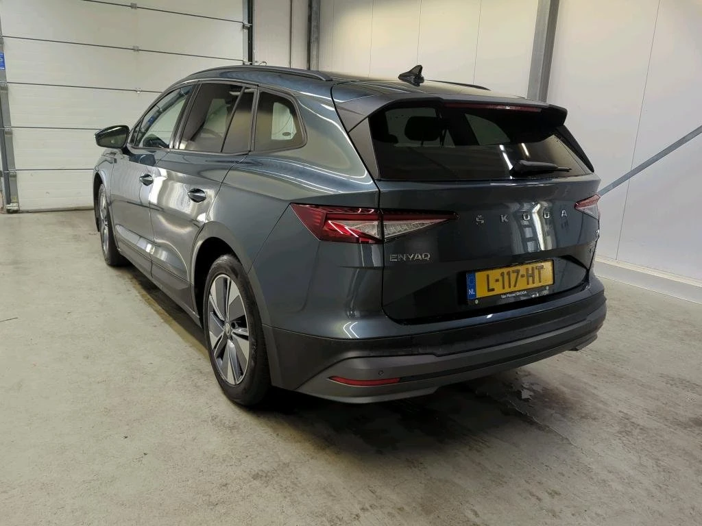 Skoda Enyaq iV 60, снимка 4 - Автомобили и джипове - 55411095