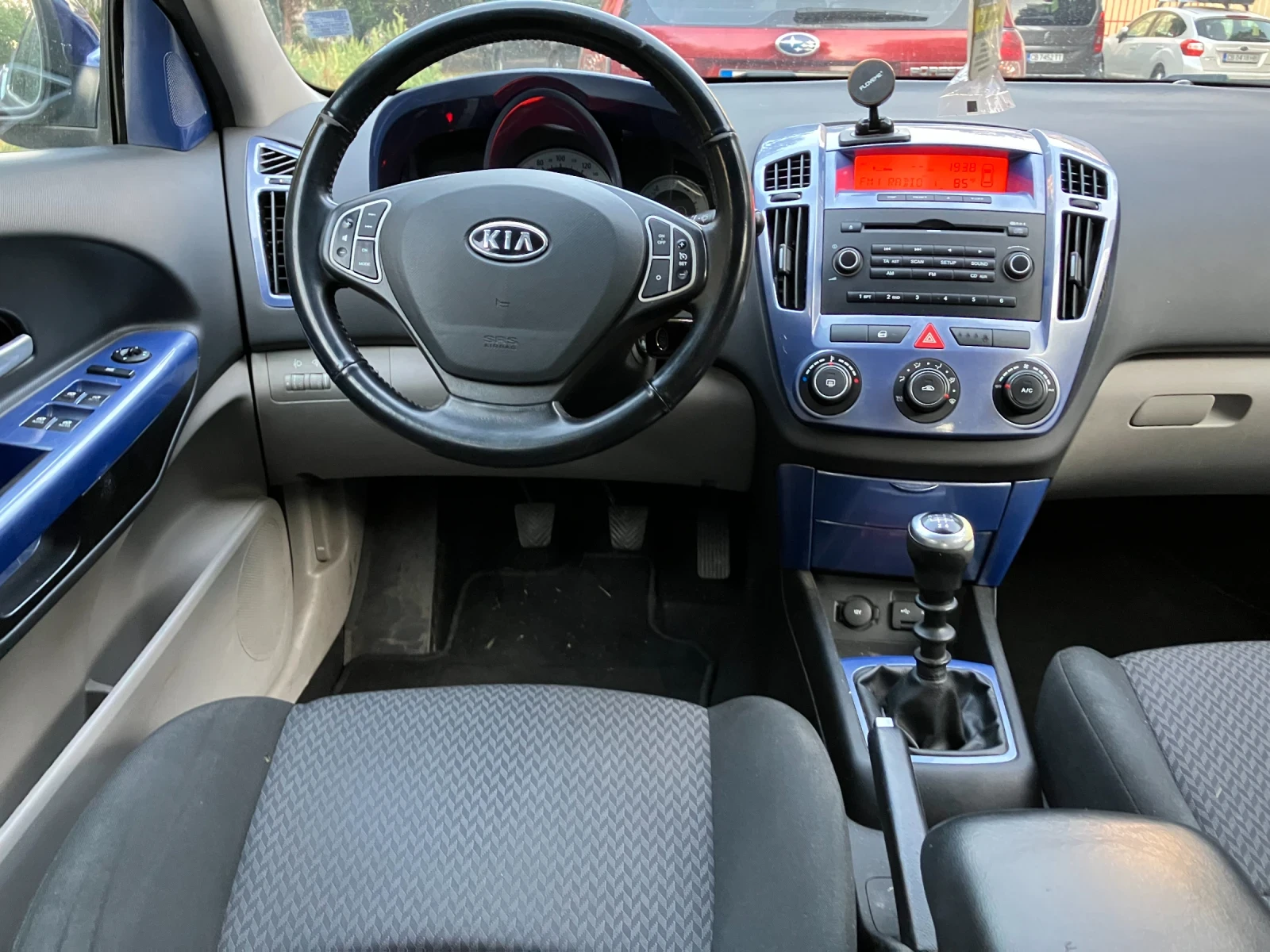 Kia Ceed 2.0 144hp, снимка 10 - Автомобили и джипове - 55904448