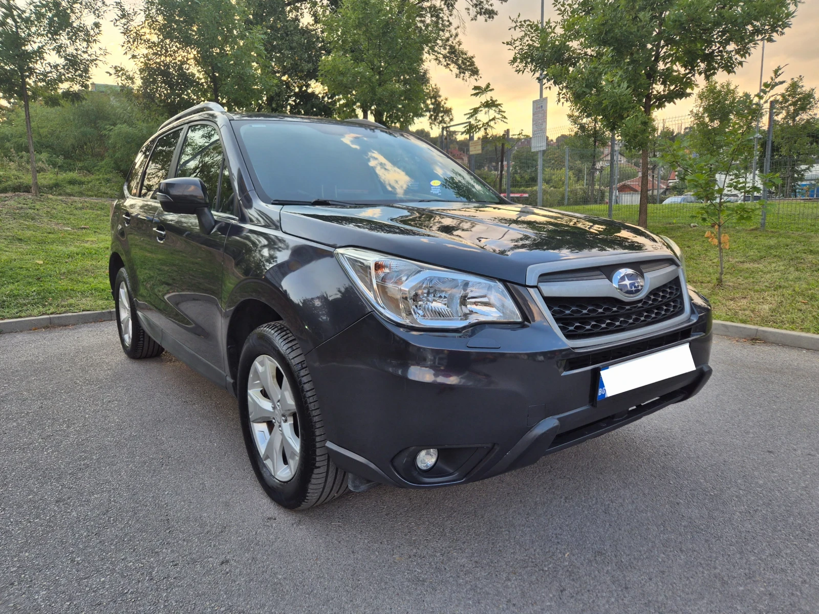 Subaru Forester 2.0 АВТОМАТ* СЕРВИЗНА ИСТОРИЯ* X-MODE, снимка 2 - Автомобили и джипове - 55914583