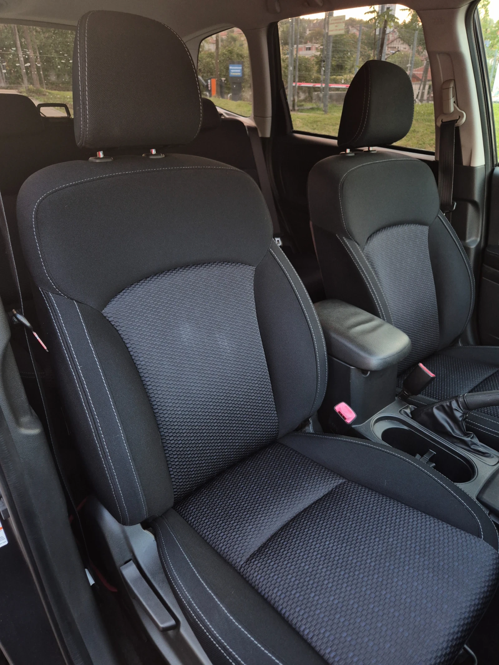 Subaru Forester 2.0 АВТОМАТ* СЕРВИЗНА ИСТОРИЯ* X-MODE, снимка 10 - Автомобили и джипове - 55914583