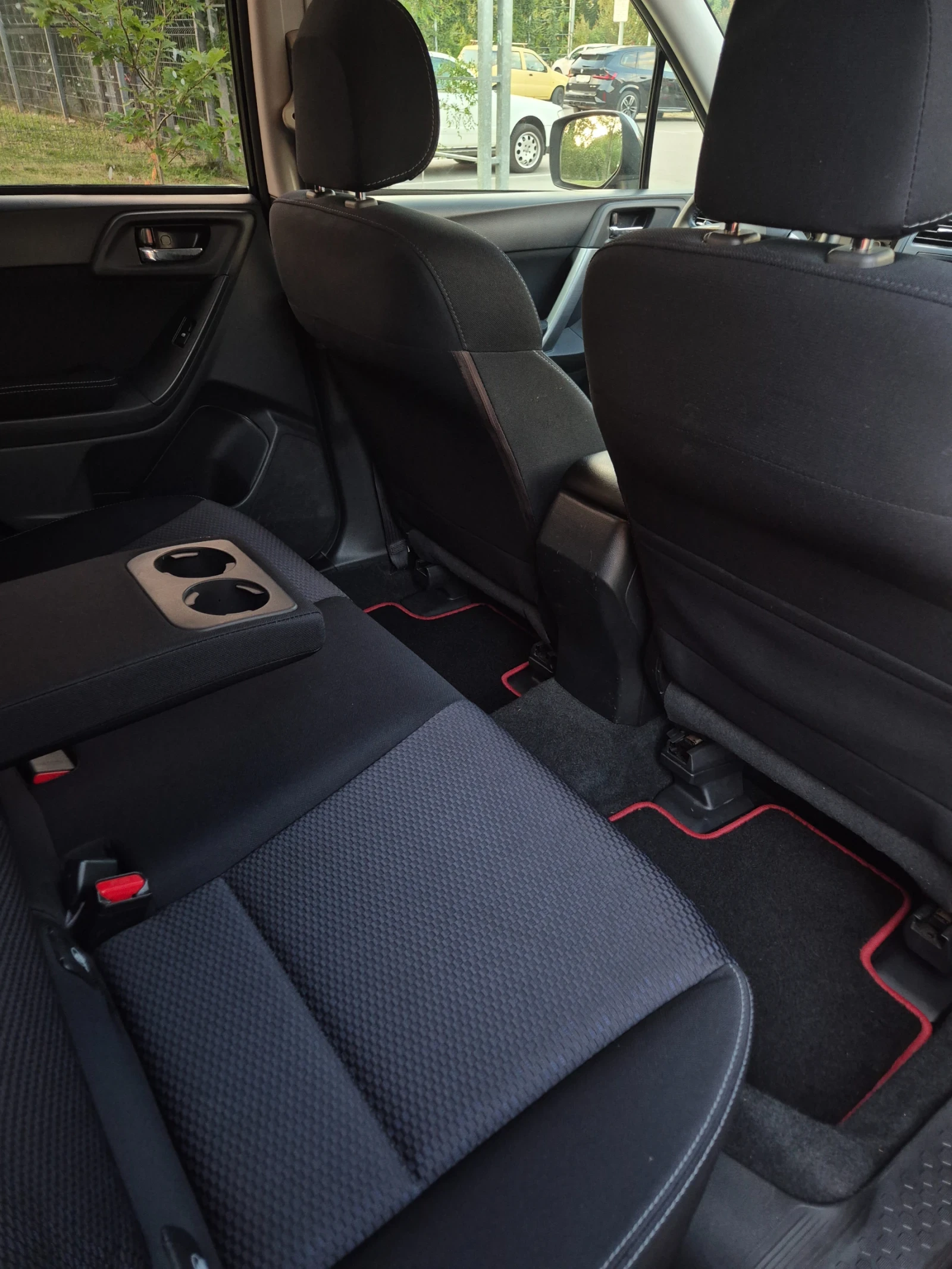 Subaru Forester 2.0 АВТОМАТ* СЕРВИЗНА ИСТОРИЯ* X-MODE, снимка 8 - Автомобили и джипове - 55914583