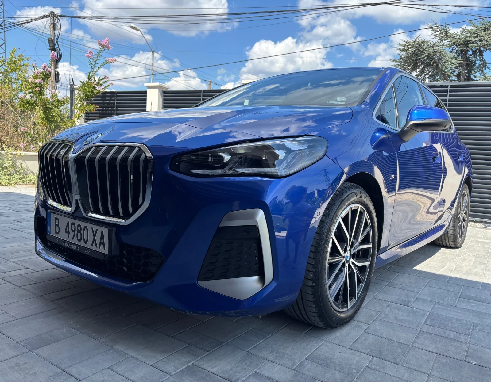 BMW 2 Active Tourer 218i / М-пакет / FULL / LED / Navi / 360 cam/ Pano, снимка 2 - Автомобили и джипове - 55955944