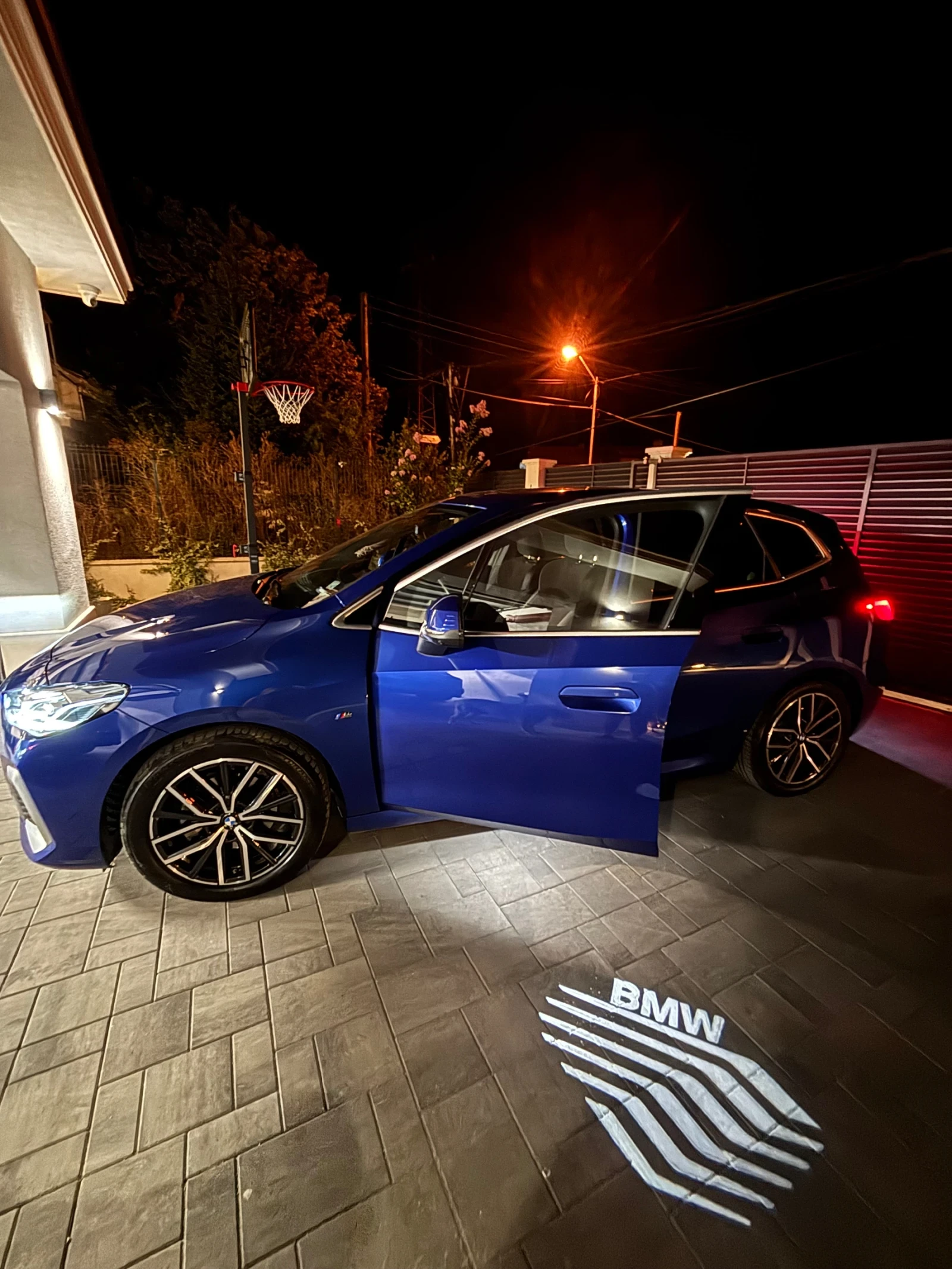 BMW 2 Active Tourer 218i / М-пакет / FULL / LED / Navi / 360 cam/ Pano, снимка 13 - Автомобили и джипове - 55955944