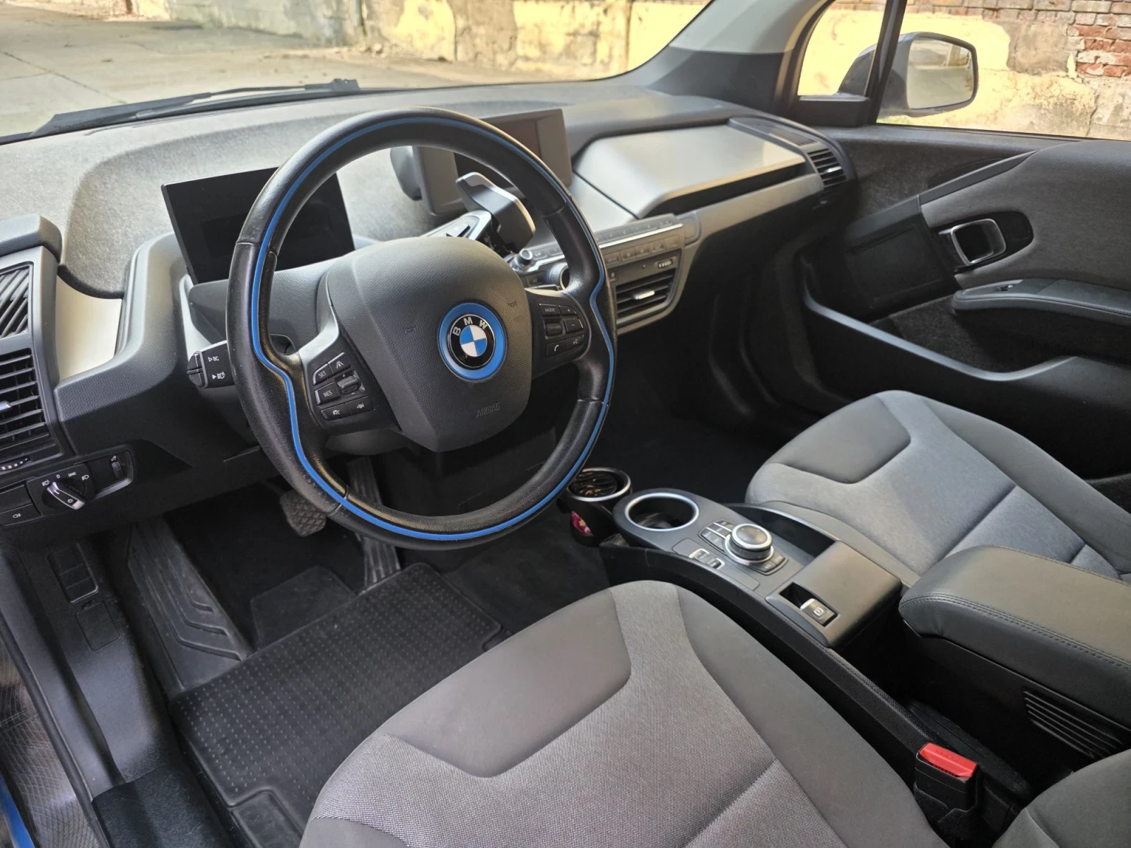 BMW i3, снимка 9 - Автомобили и джипове - 56185156