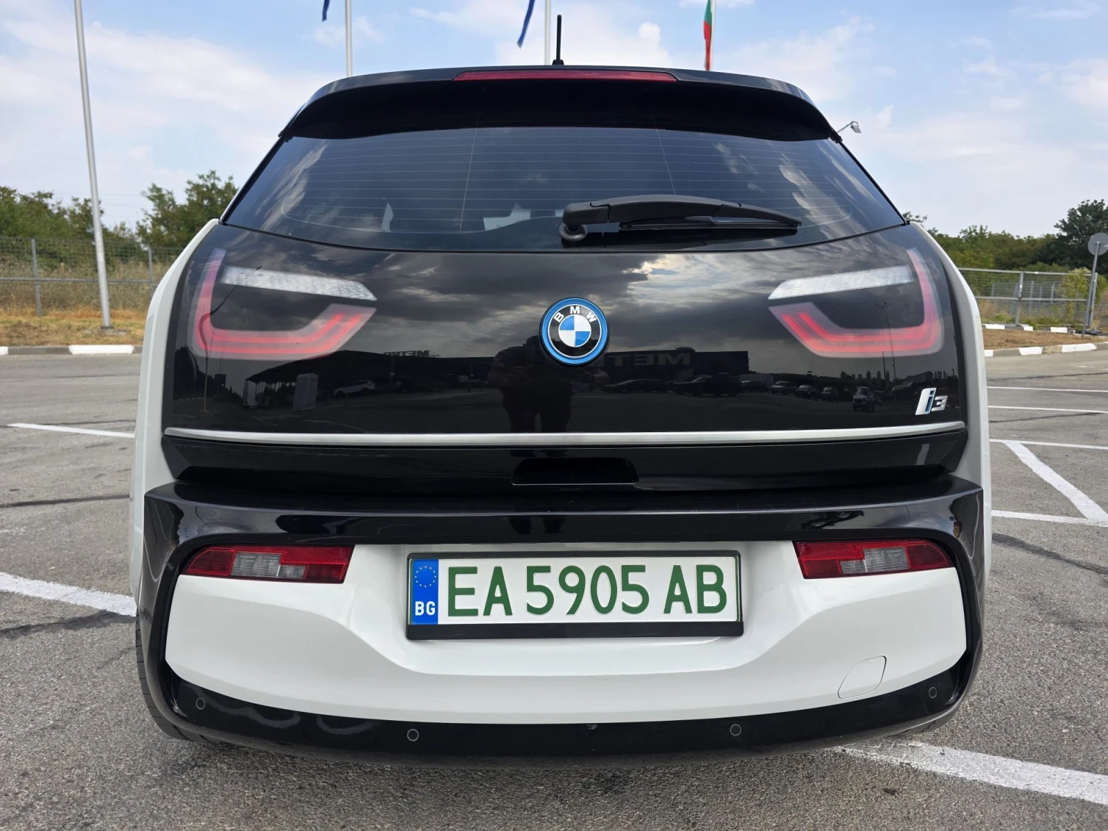 BMW i3, снимка 4 - Автомобили и джипове - 56185156