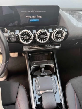 Mercedes-Benz GLA 250 4MATIC/ПАНОРАМА/ПОДГРЕВИ/360/ВТОРИ ГУМИ, снимка 9